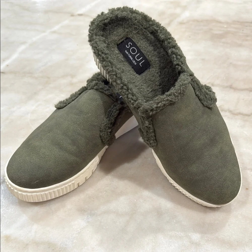 NATURALIZER Women’s Sole OliveGreen Slip-On Cozy Shoes Mules Size 8M